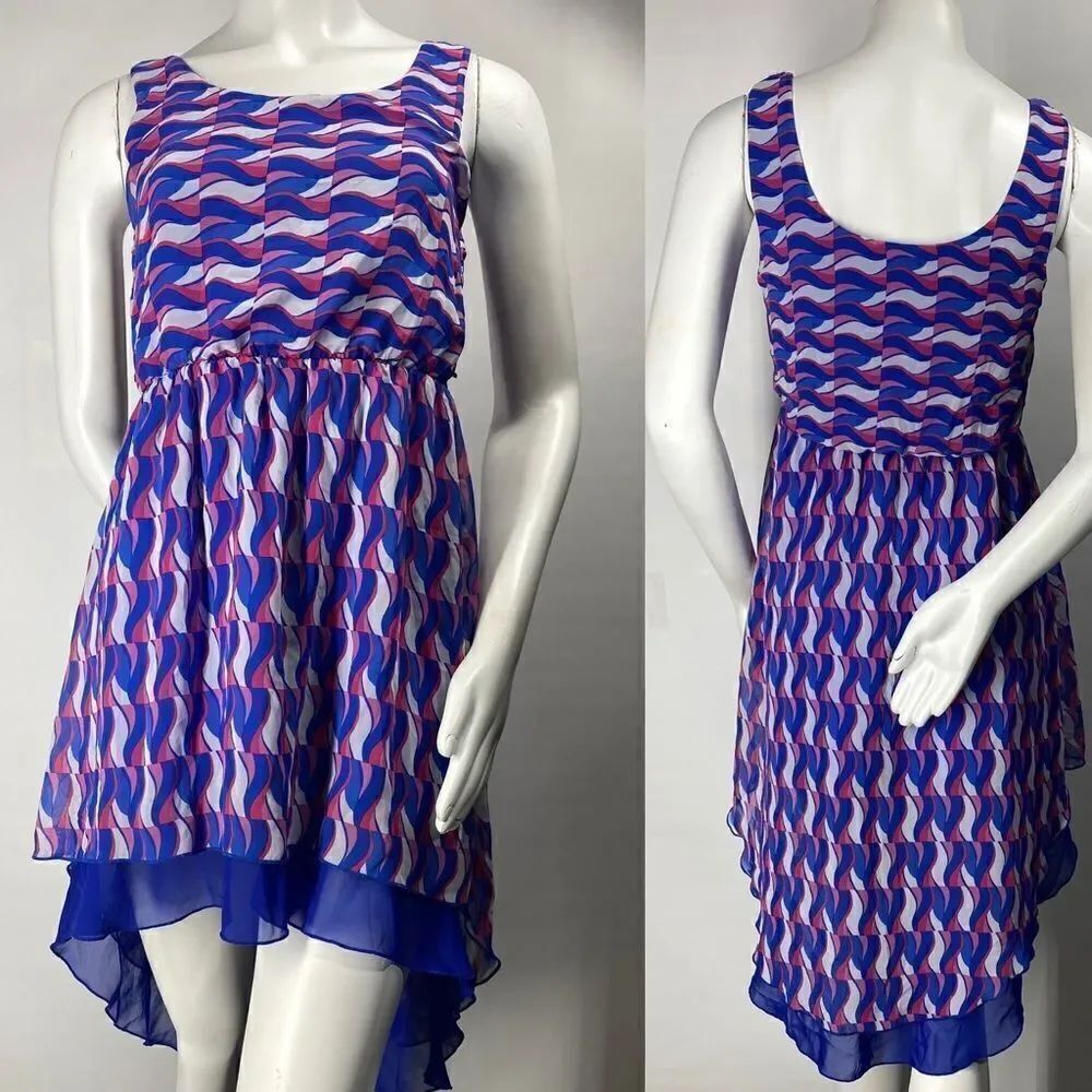 3For$20 City Triangles Blue/Pink Wave Print Hi/Low size: small